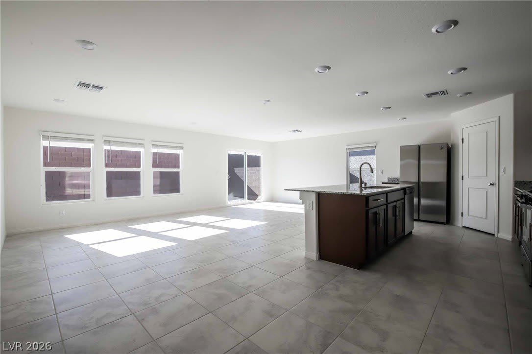 7087 Baza Avenue – photo 4