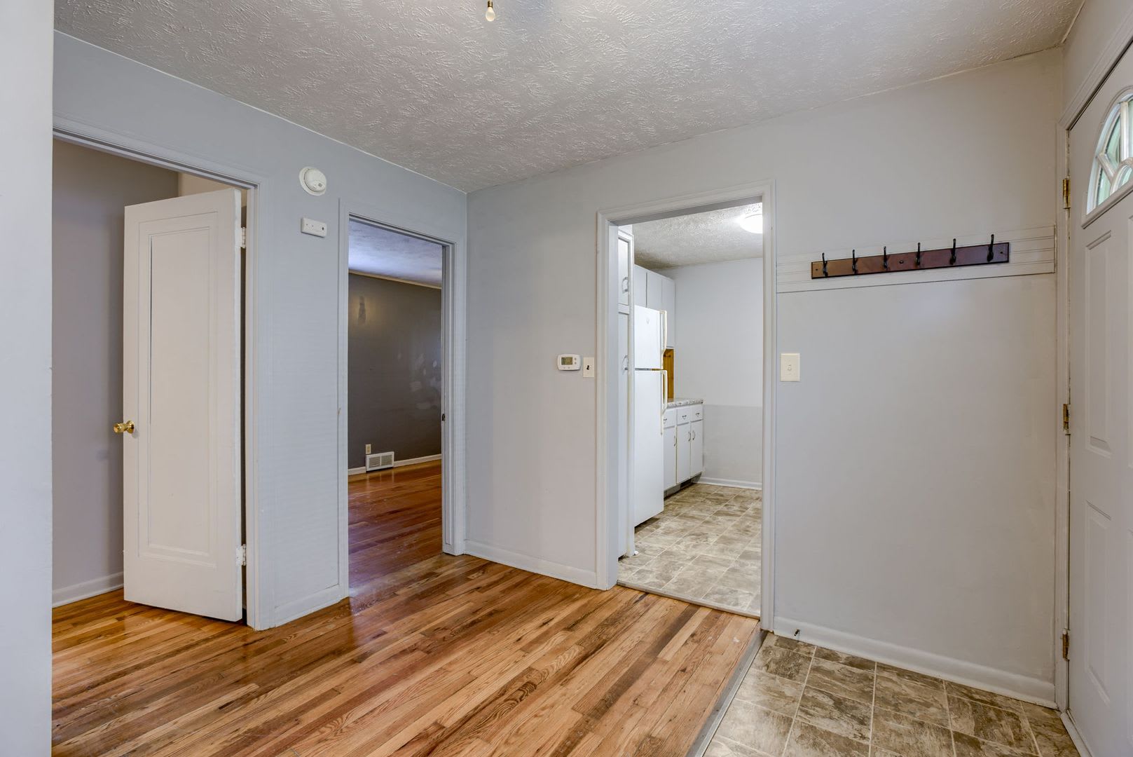 2 Bedroom Benson Charmer!! – photo 5