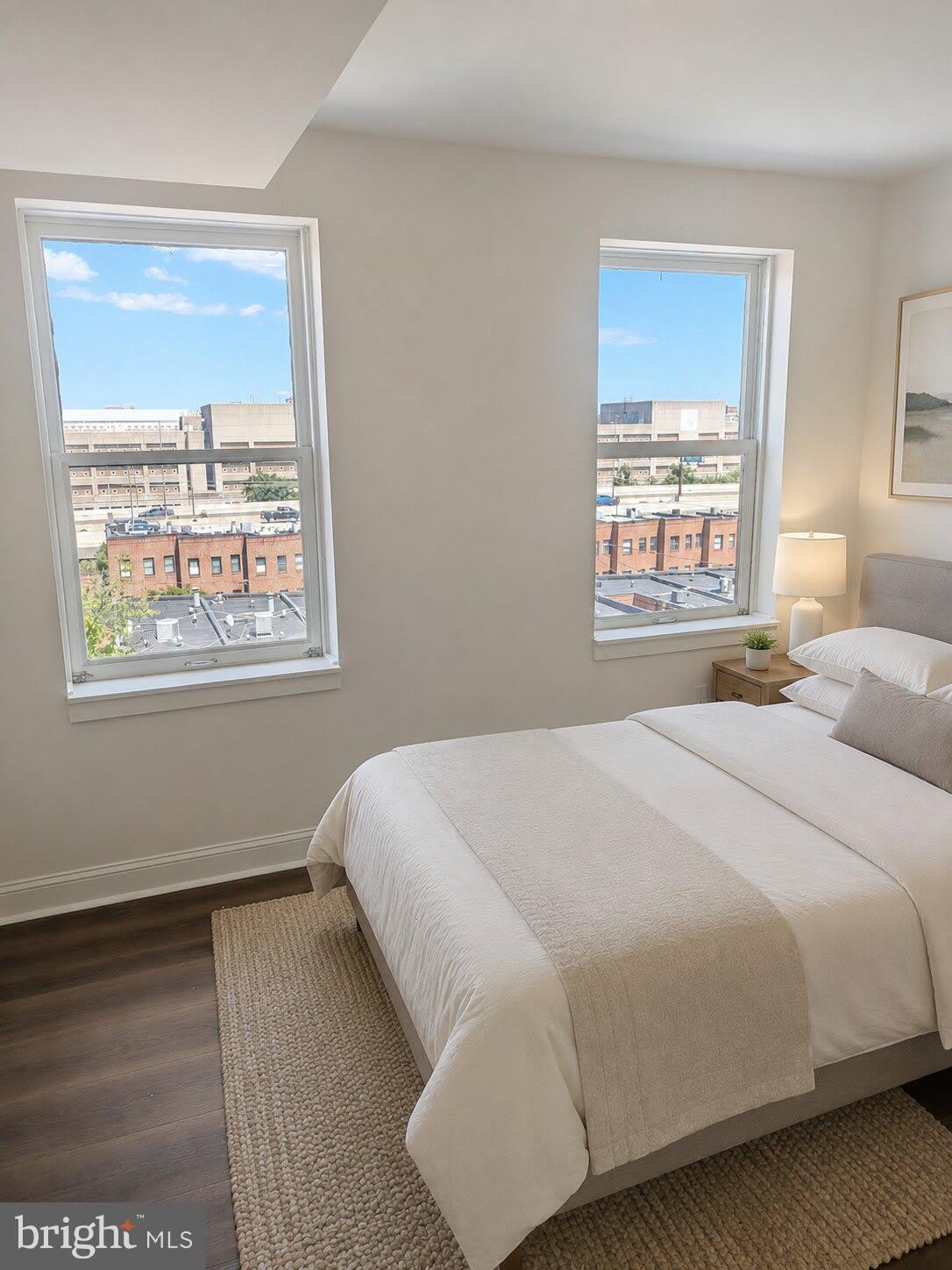 923 N CALVERT Street – photo 4