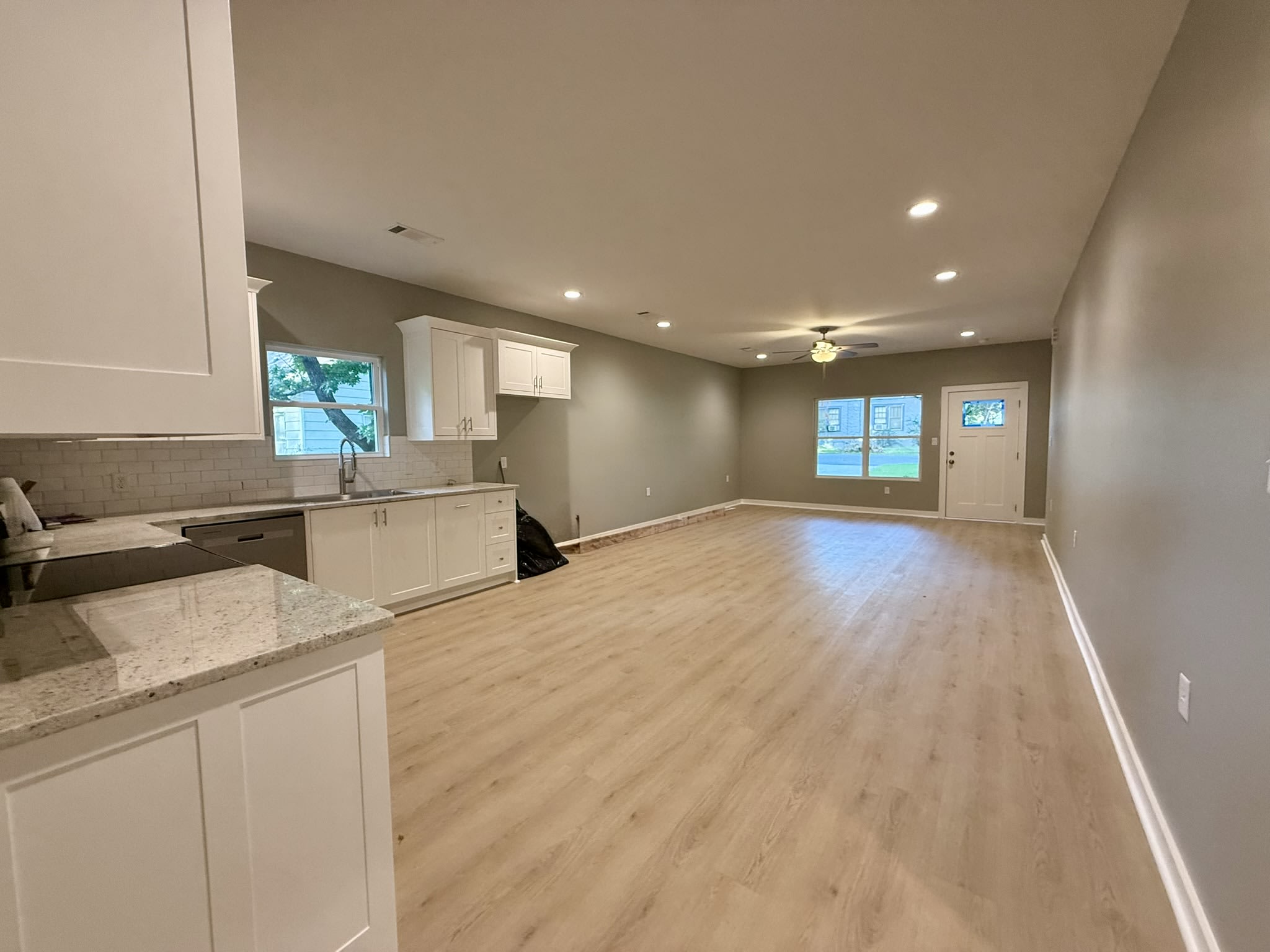 721 S Richards St – photo 4