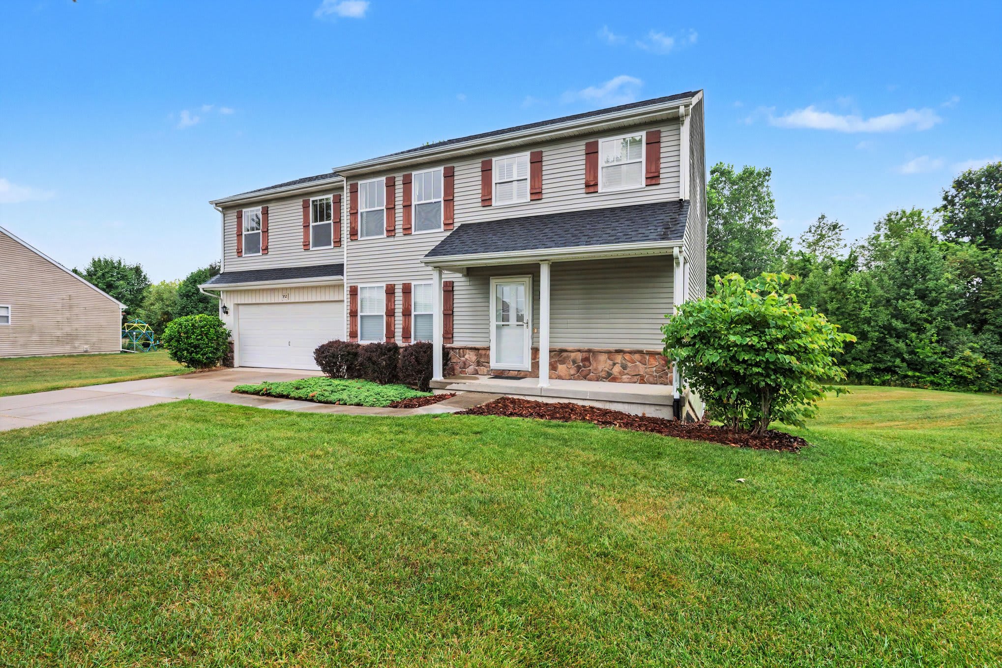 352 Laurel Wood St – photo 1