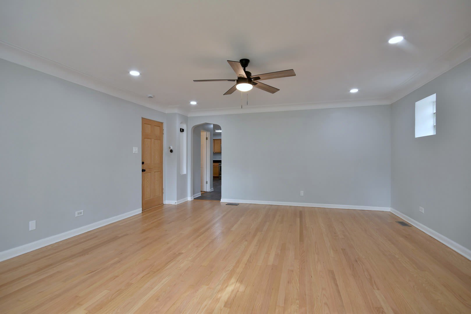 1530 Clinton Place – photo 4