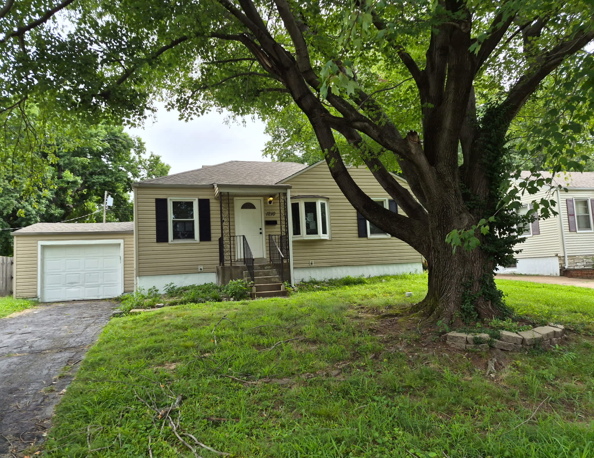 1210 St Richard Dr – photo 1
