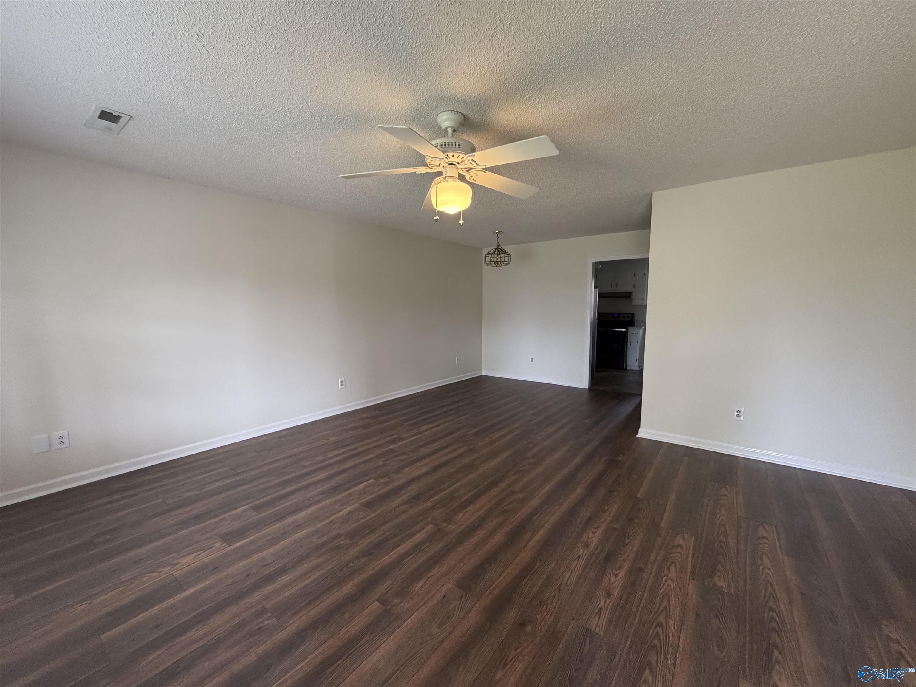 8147 Oldfield Road – photo 3