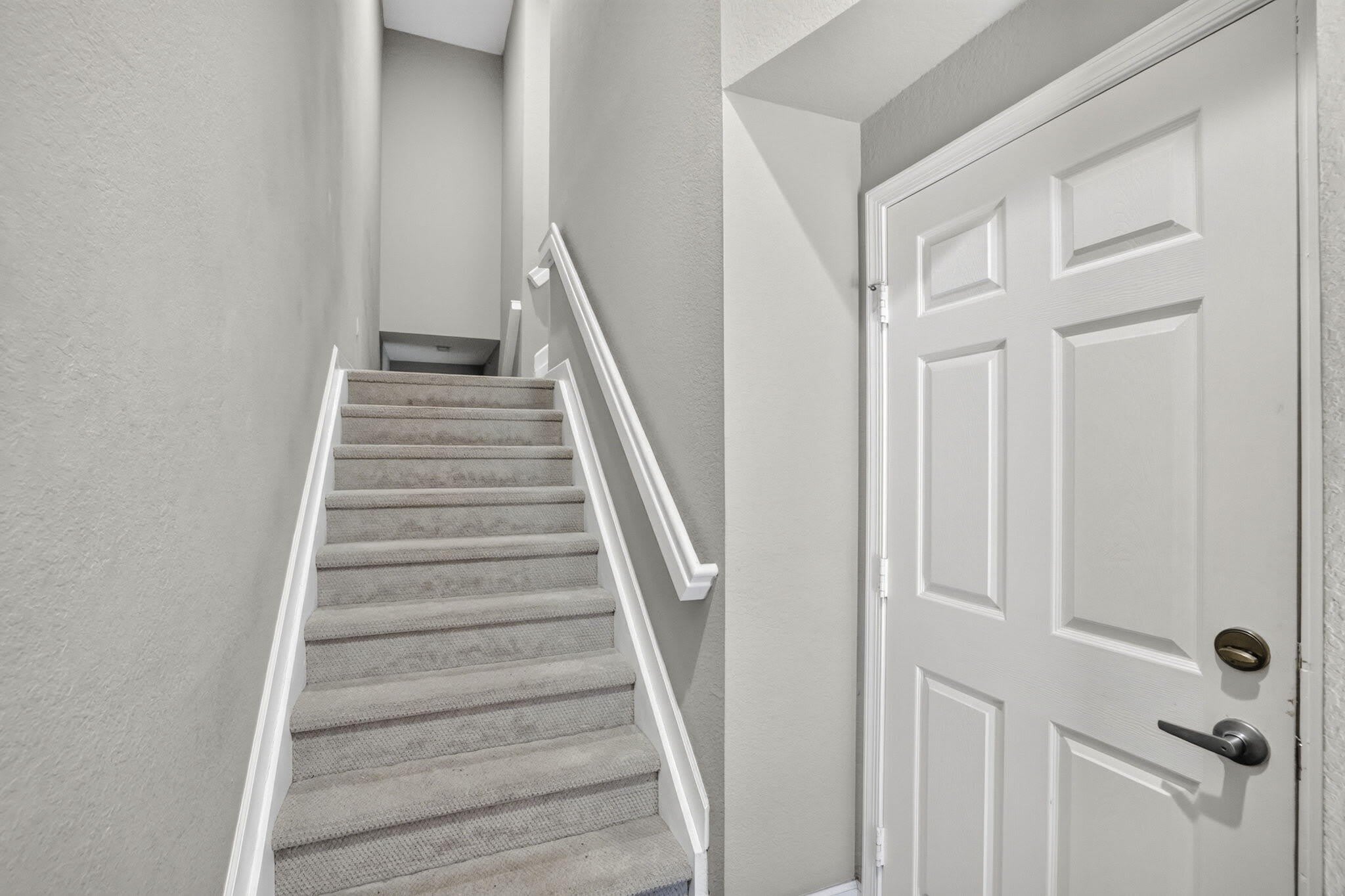 433 NE 1ST Street – photo 3