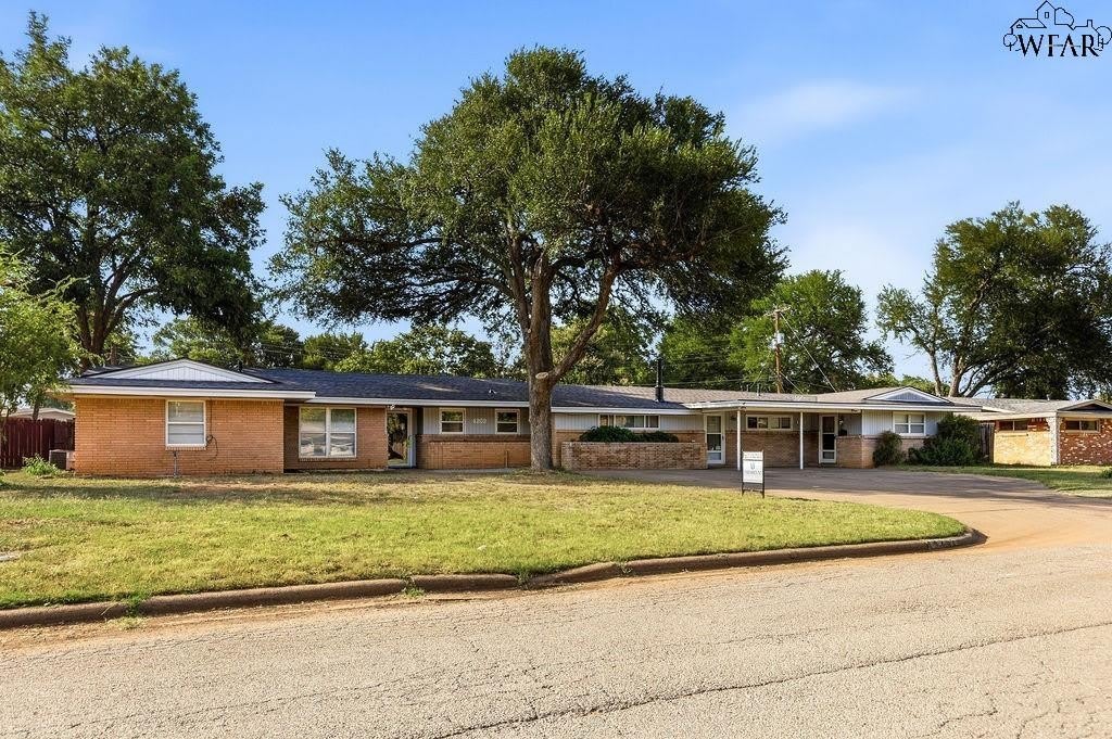 4202 MEADOWBROOK DRIVE – photo 2