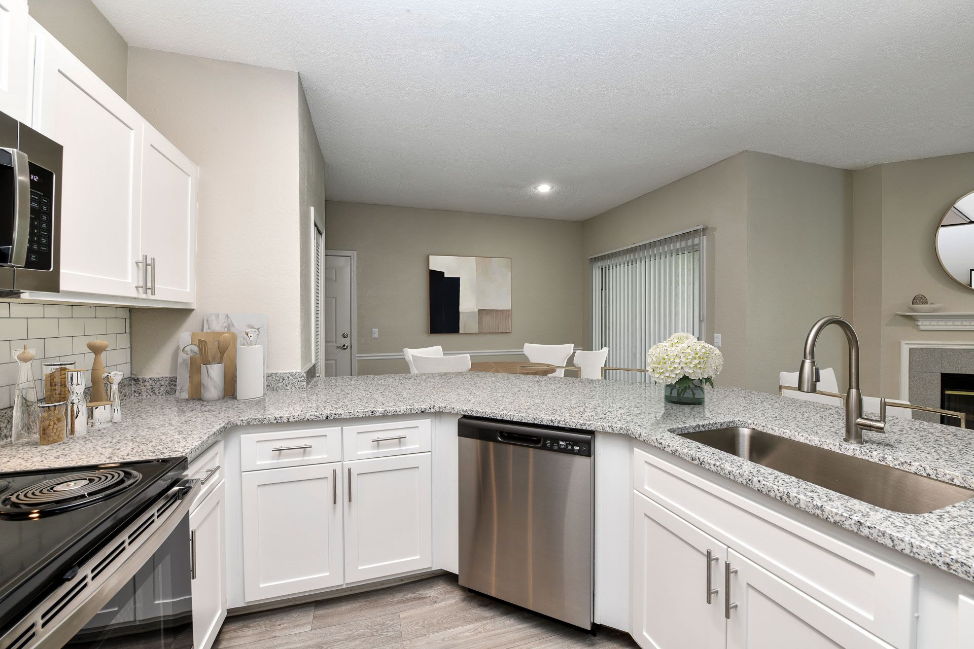 8054 Paschal St – photo 5