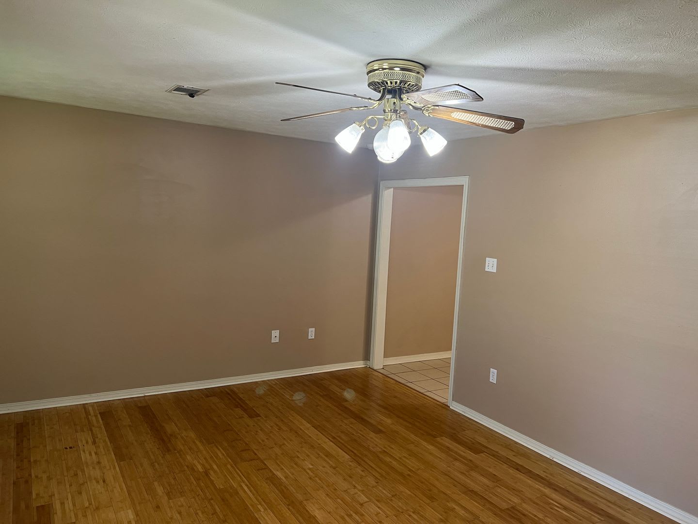 3 Bed 2 Bath Duplex – photo 3