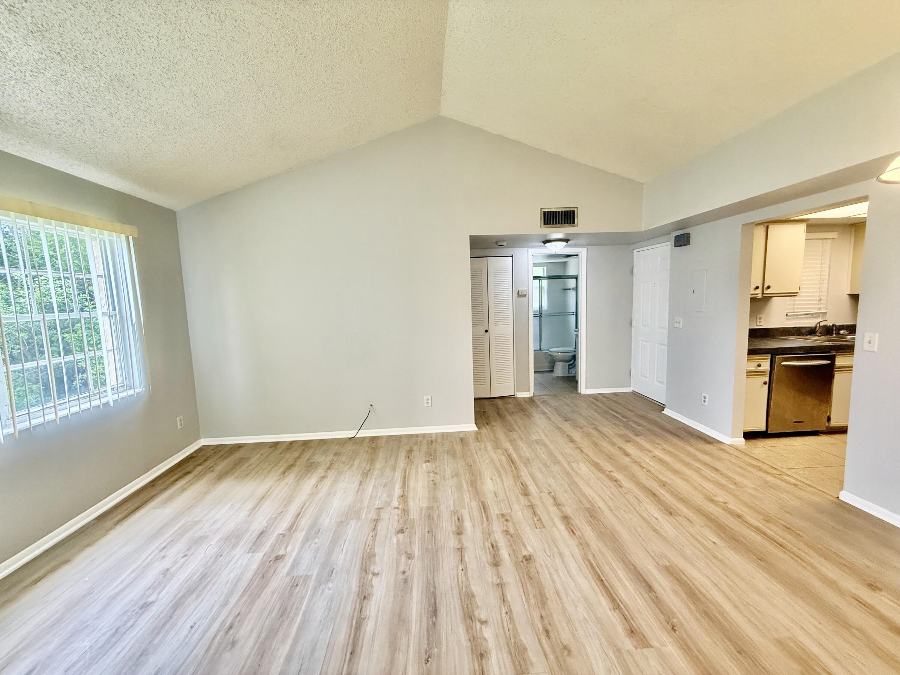 1673 SE GREEN ACRES Circle – photo 4