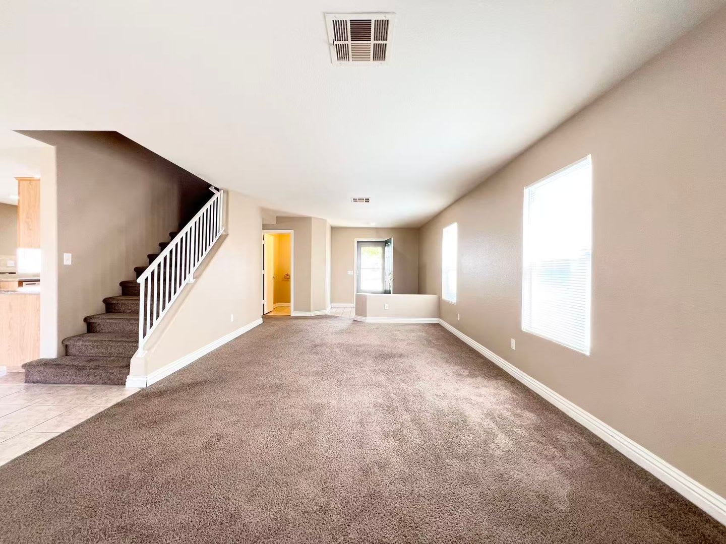 SUPERB CONDITIONS 2 STORY HOUSE NEAR SUMMERLIN – photo 4