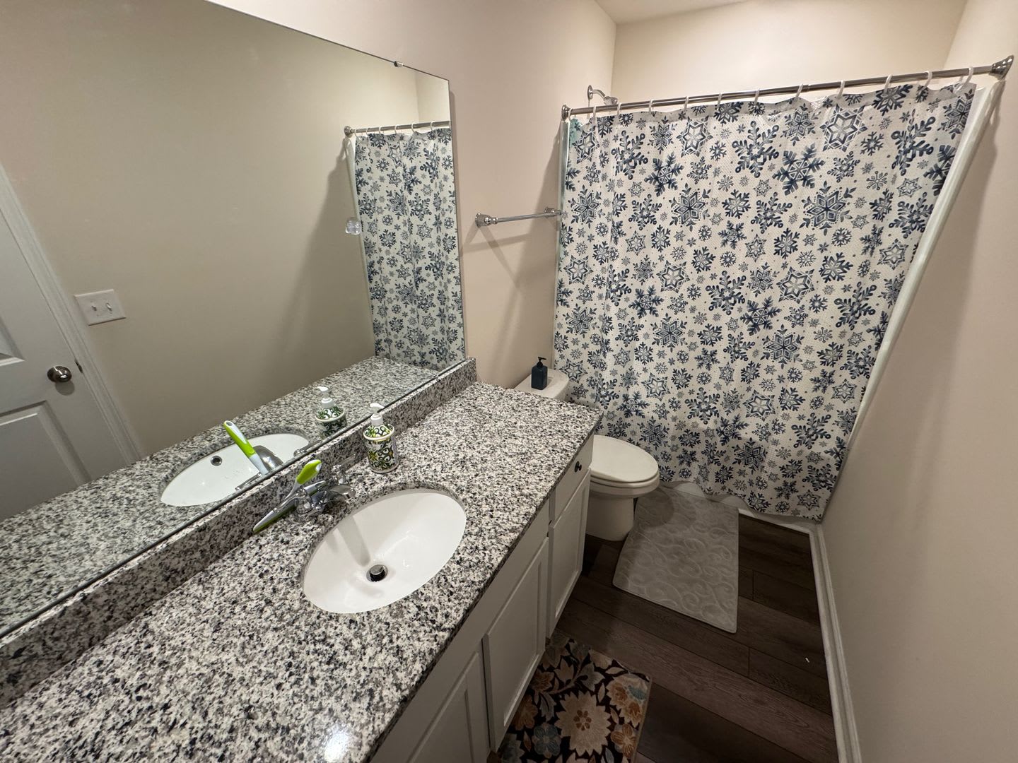 Room in 5 Bedroom Home at Justice Union Ct – photo 3