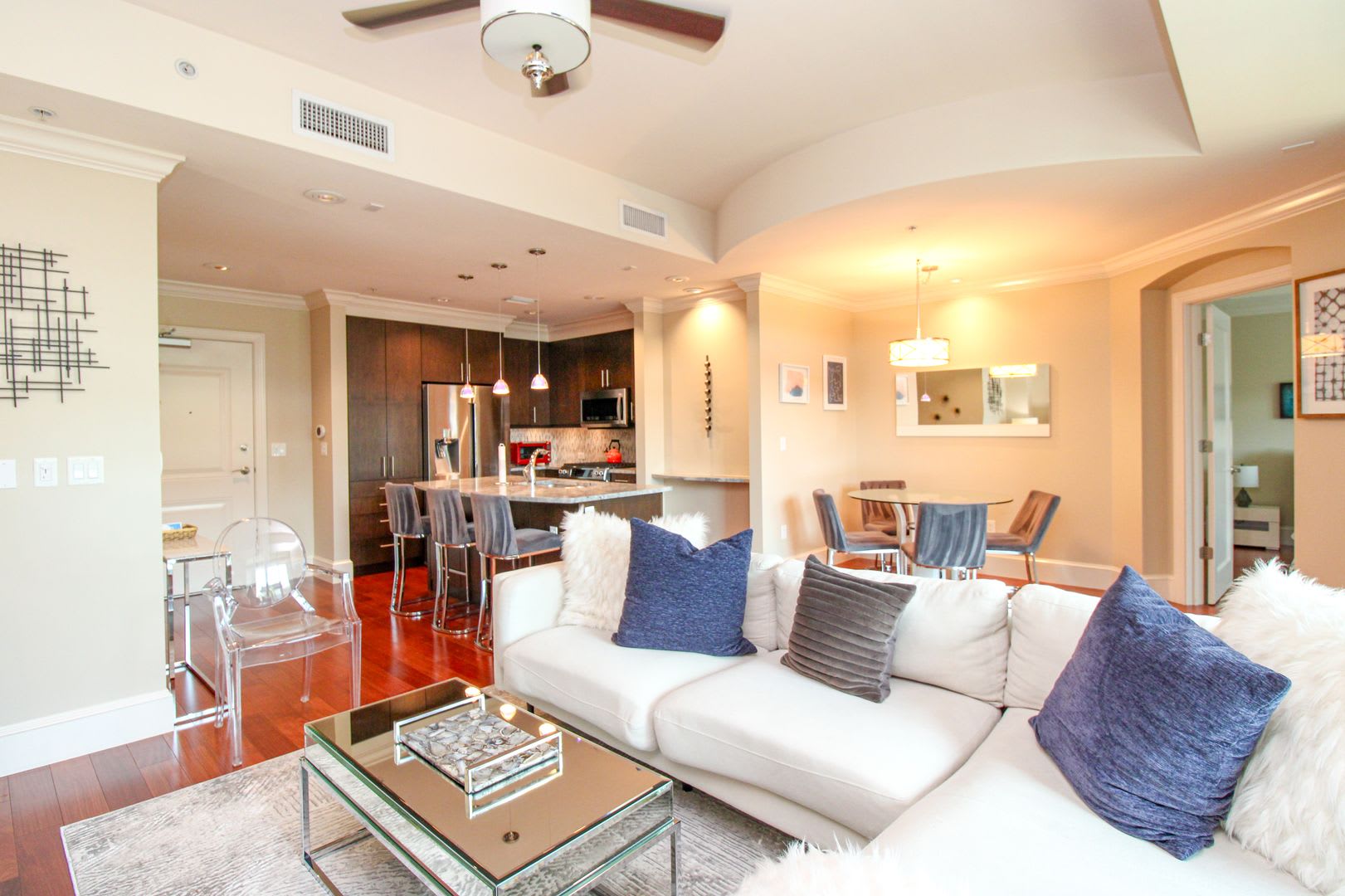 **STUNNING**FULLY FURNISHED**ANNUAL OR SEASONAL RENTAL**MERCADO** – photo 4