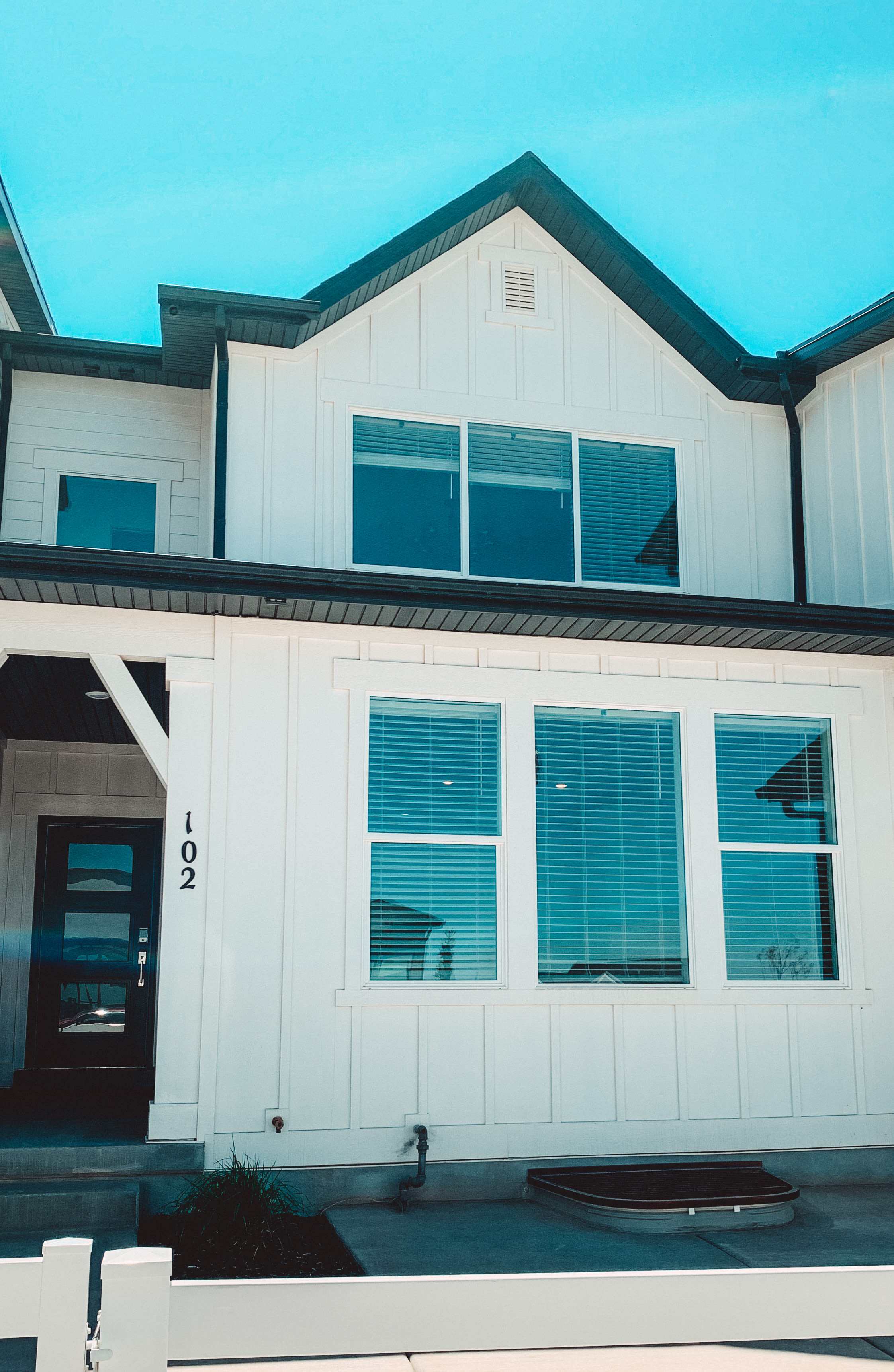 102 East Grant Lane – photo 1