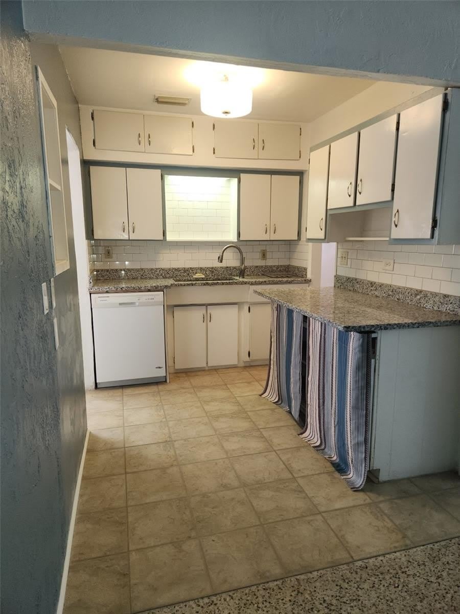 13406 BOCA CIEGA Avenue – photo 3