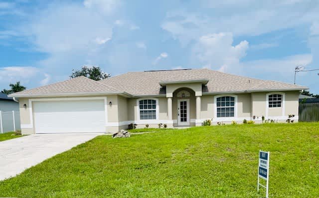 3227 SW 11th Ct – photo 1