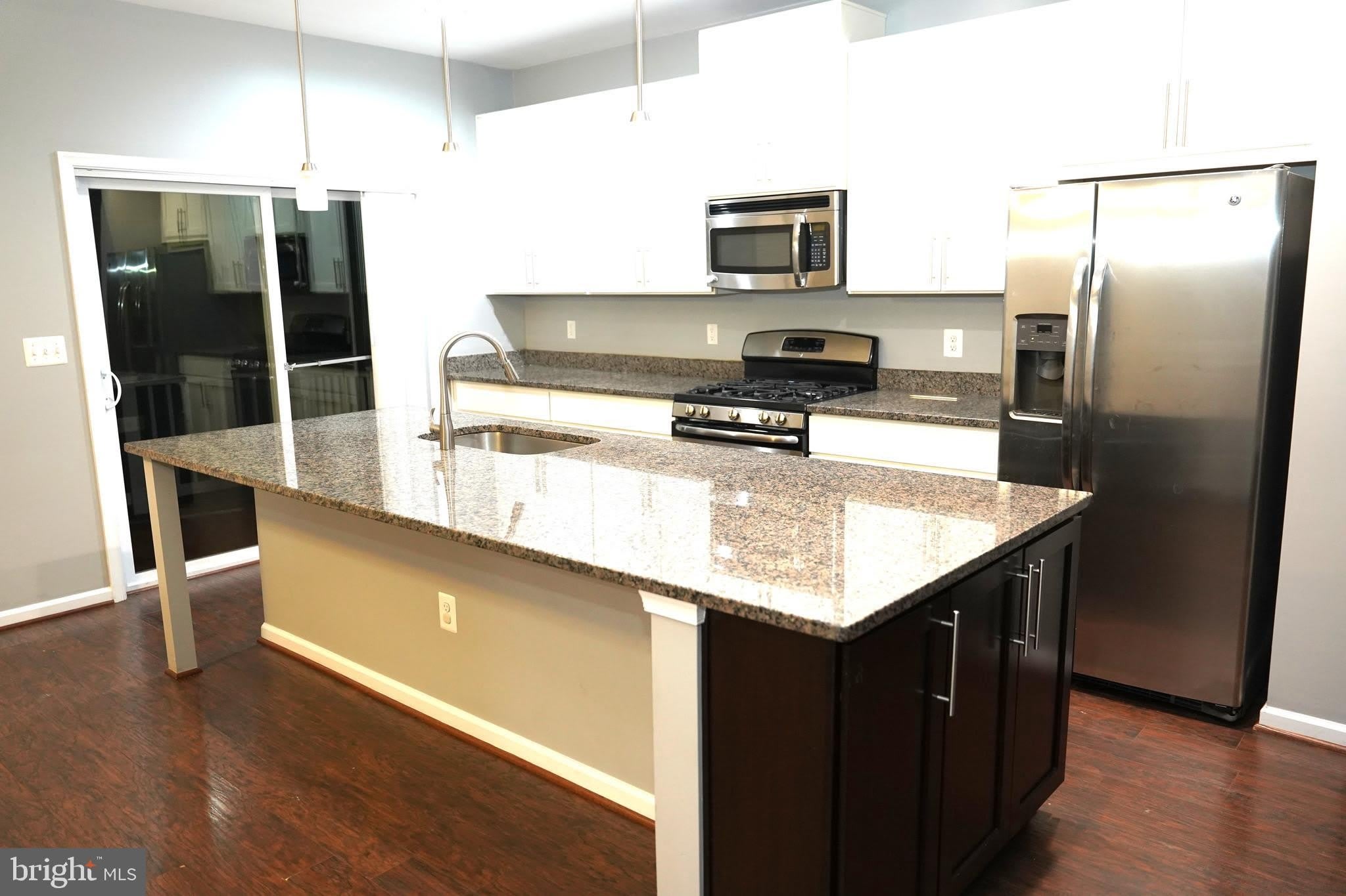 22410 GLENBOW Way – photo 1