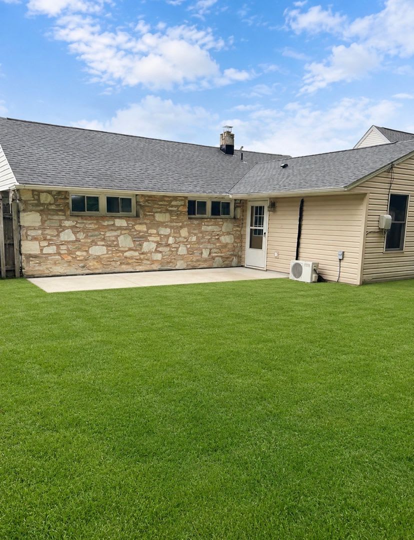 Large 3 Bedroom 1 Bath In Bristol Pa Recently Renovated Single Home With New Flooring – photo 2