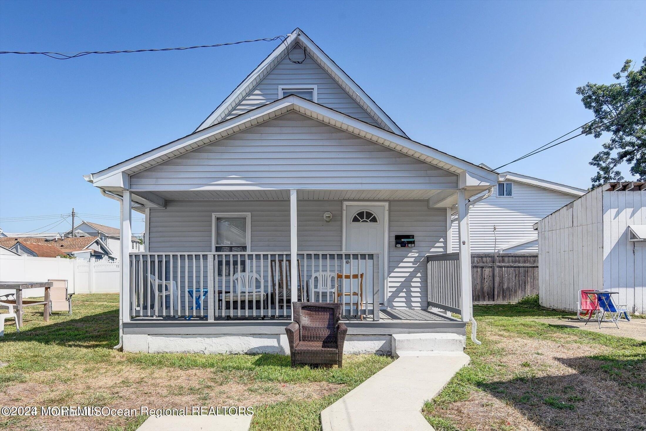 408 16th Avenue – photo 1