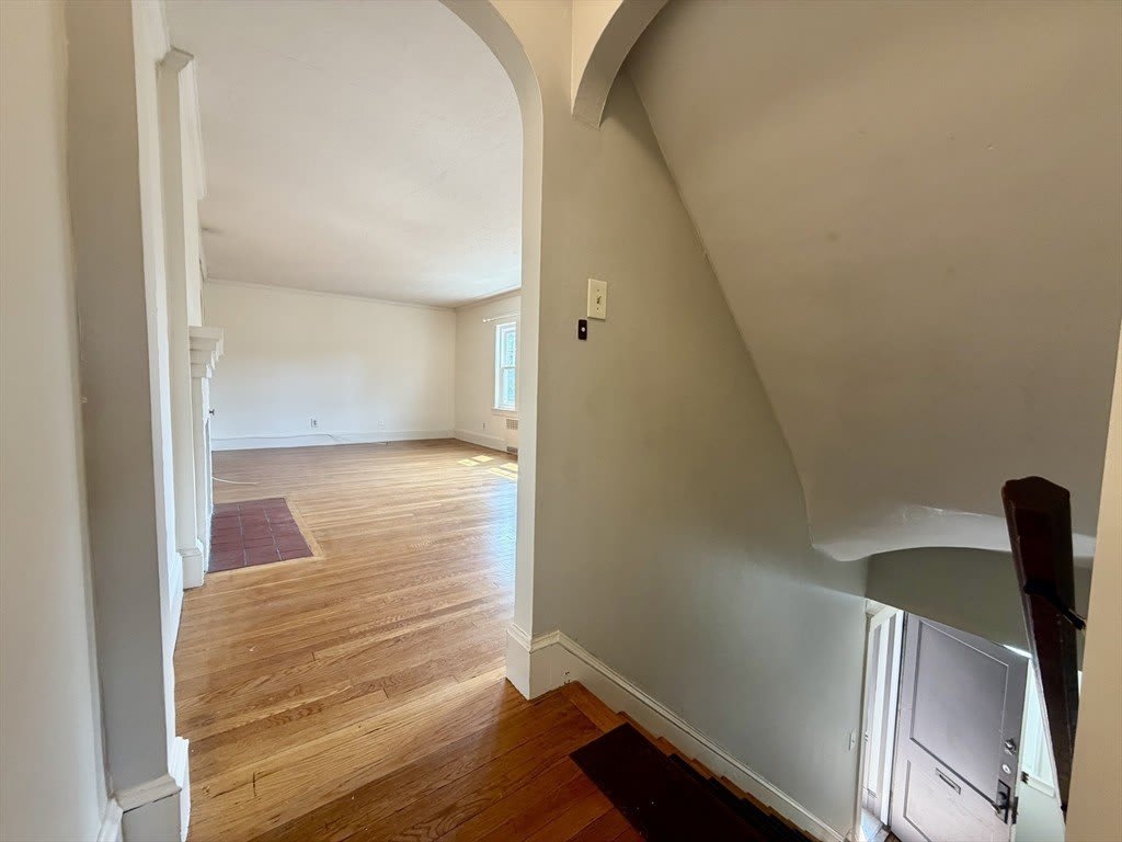 54 Noble Street – photo 3