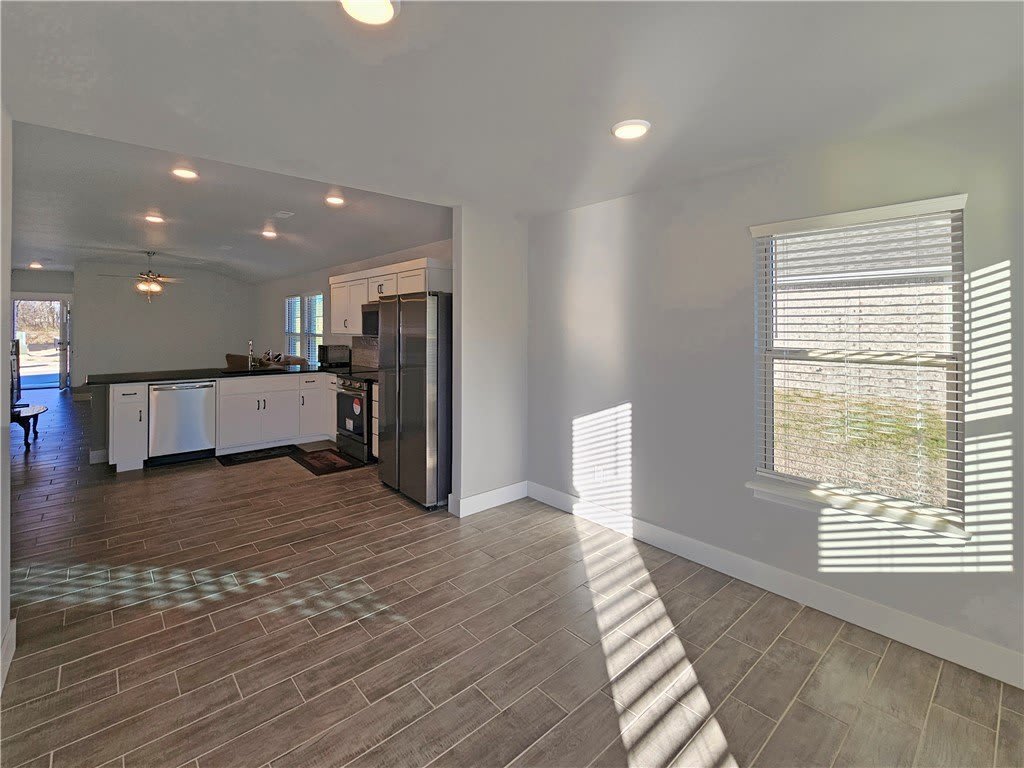 2091 Bluebonnet Lane – photo 2