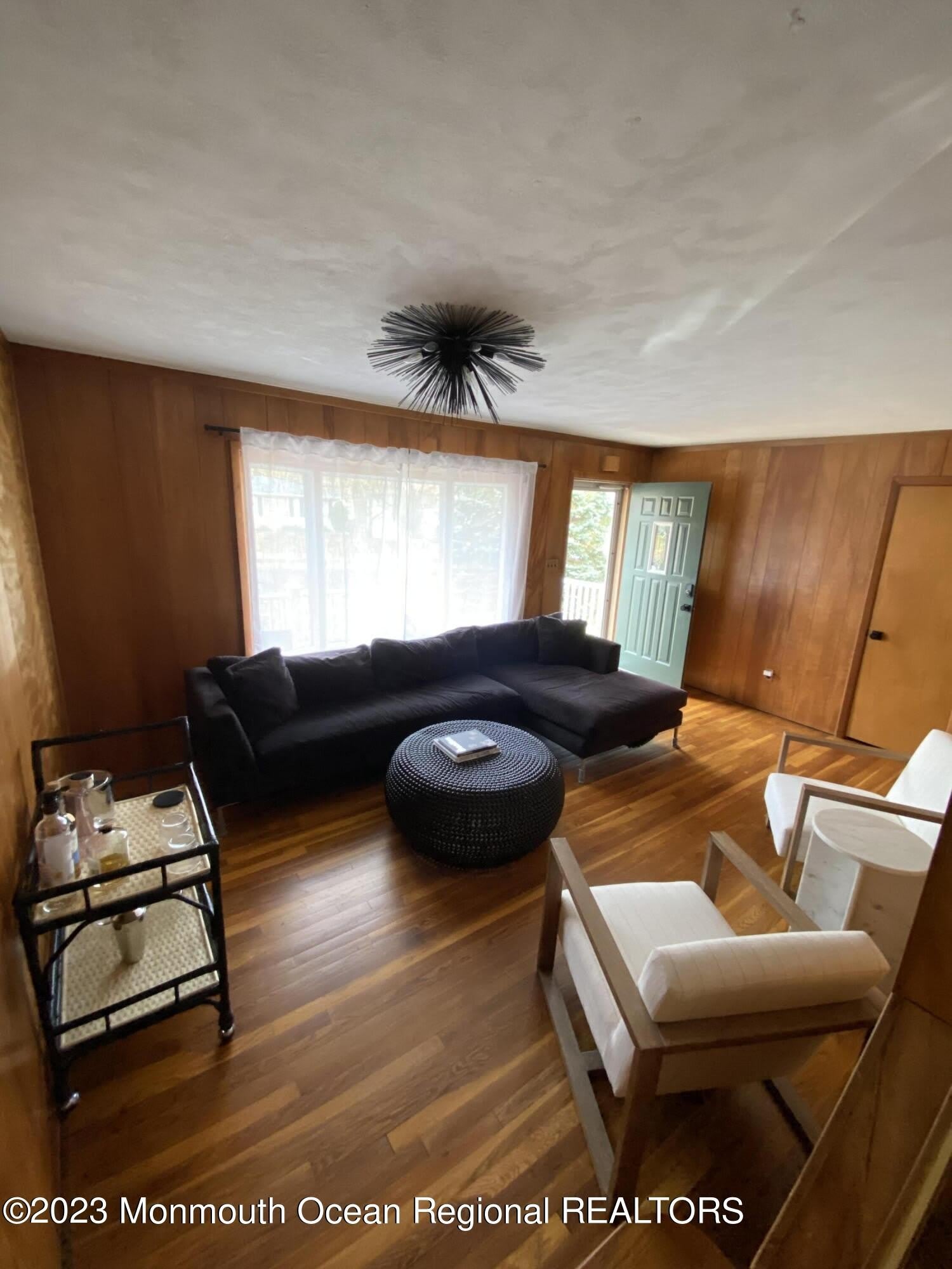 5 Carole Drive – photo 2