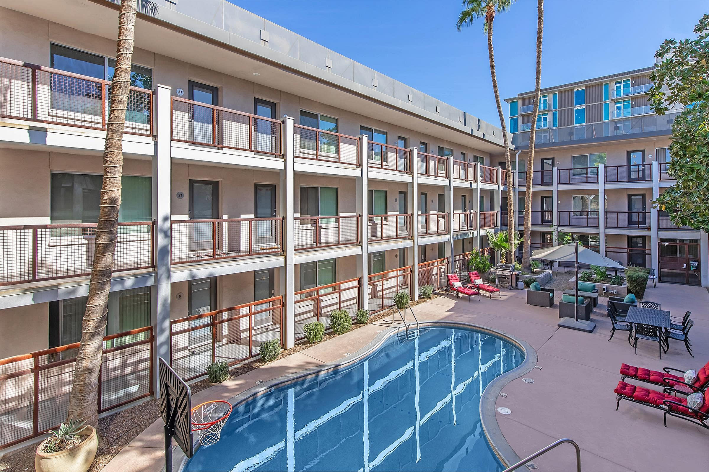 The Flats At Julian Drew Block – photo 3