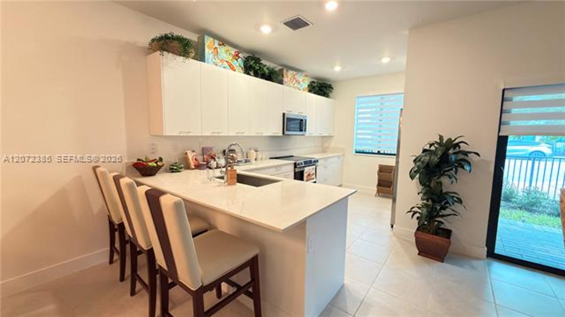 8388 NW 49th St th 8388, Doral, FL 33166 – photo 4