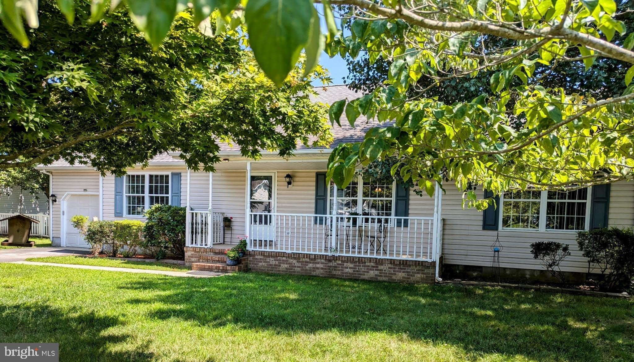 47 RADCLIFFE Drive – photo 2