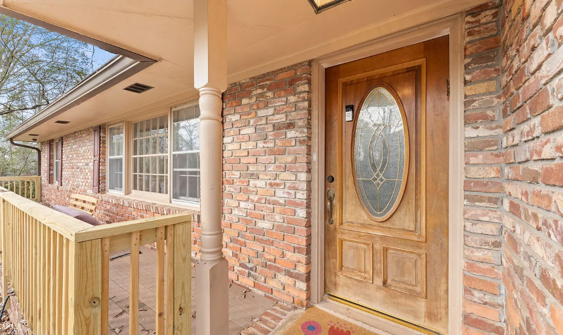388 Tall Oaks Drive Northeast – photo 3