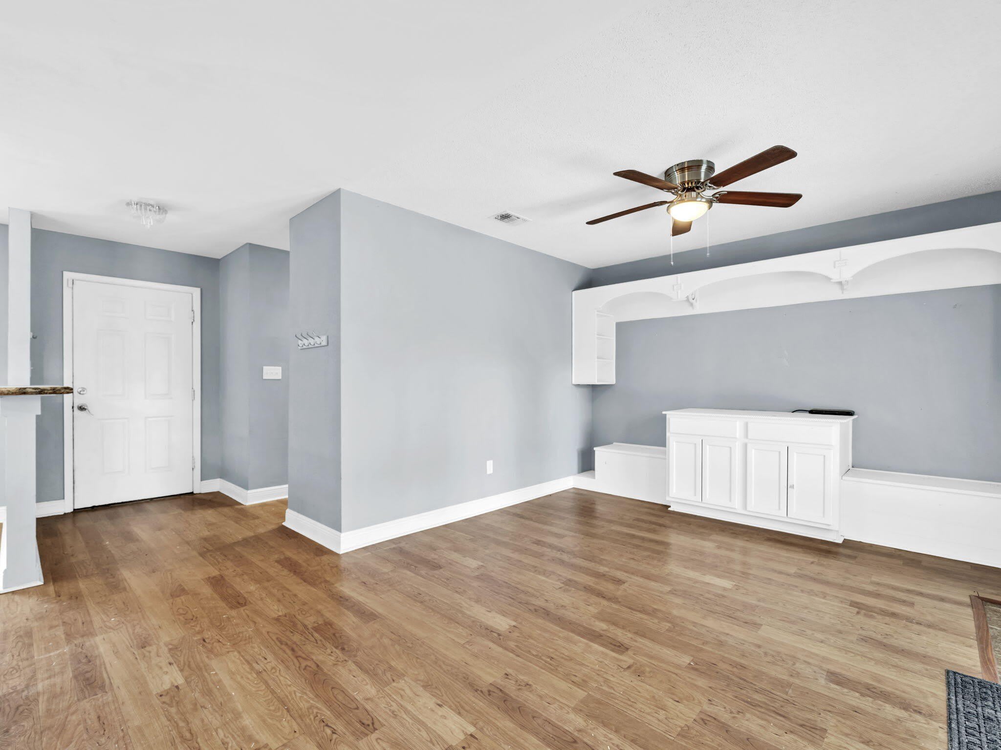 627 Ferretti Avenue – photo 5