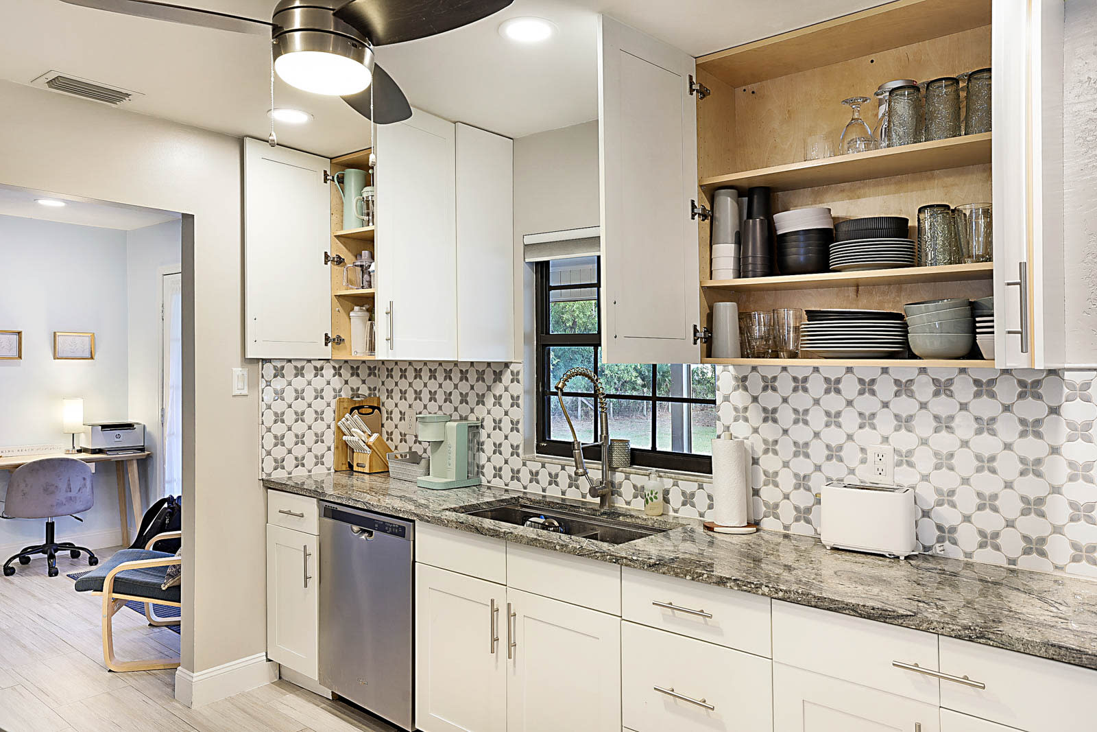 11545 Sunset Blvd – photo 3