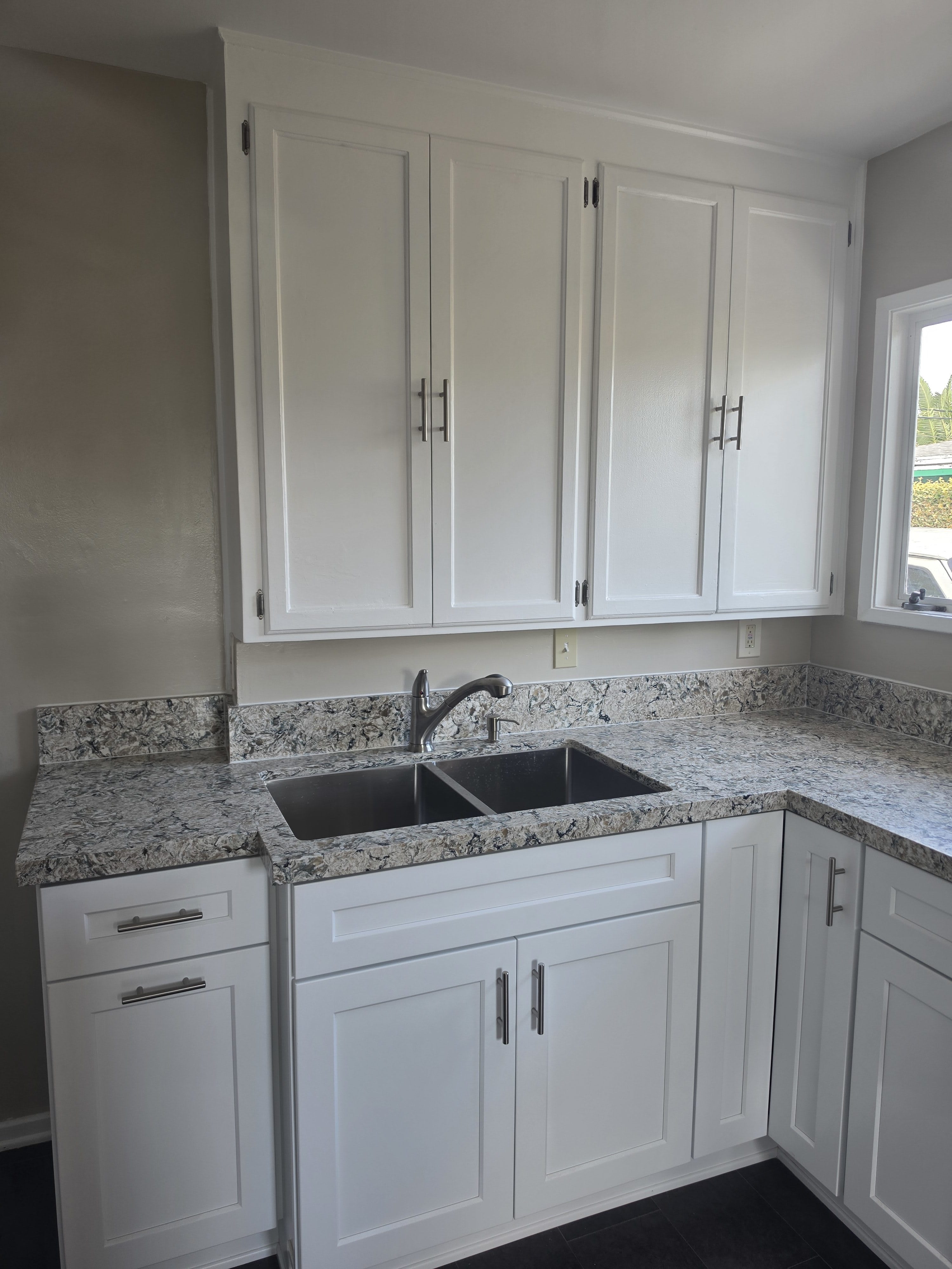 8733 Tilden Ave – photo 2