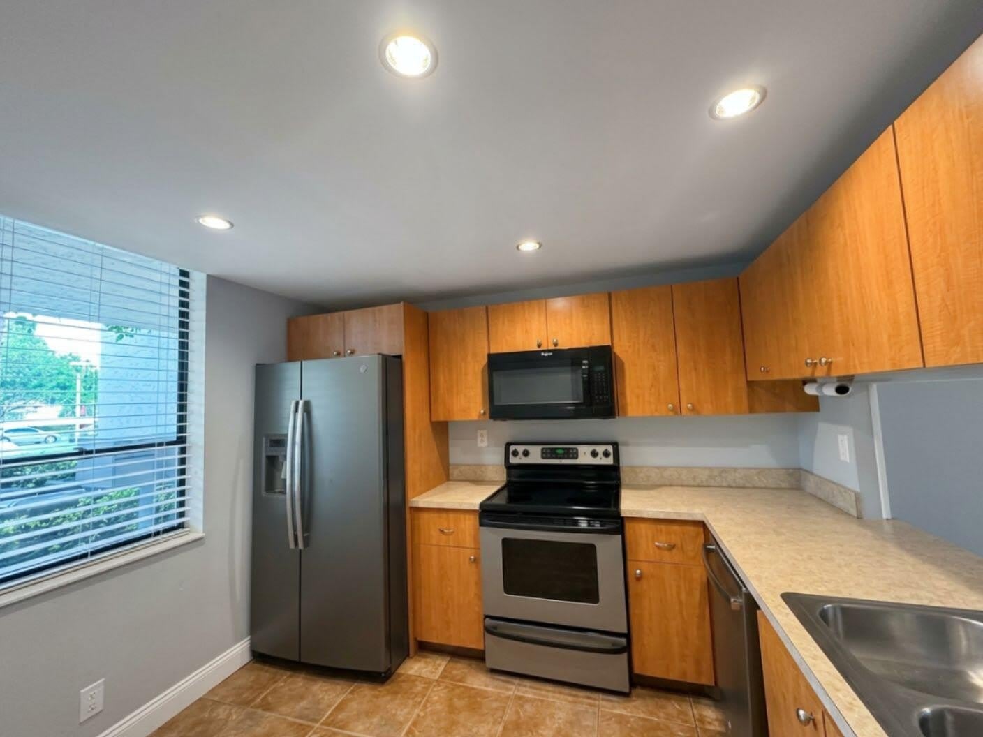 7340 NW 1ST Street – photo 2