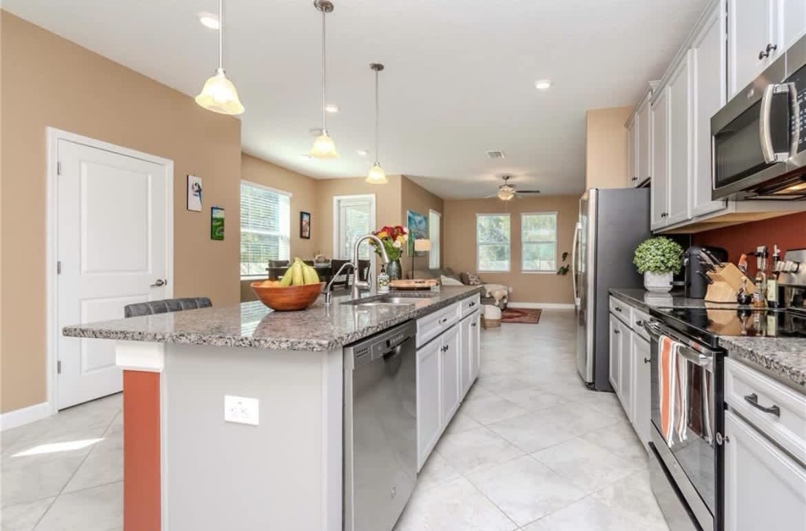 6827 Citrus Creek Ln – photo 3