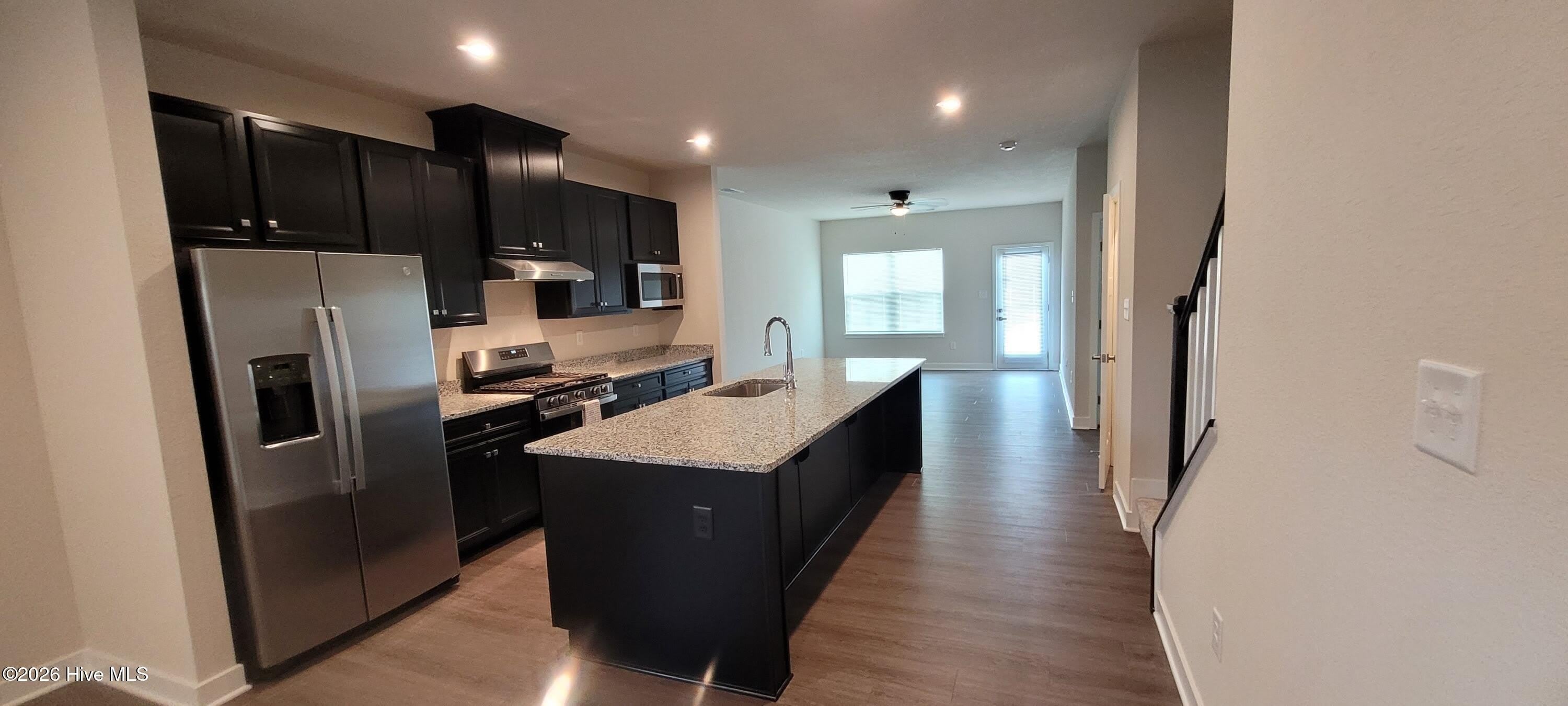 306 Spinnaker Street – photo 2