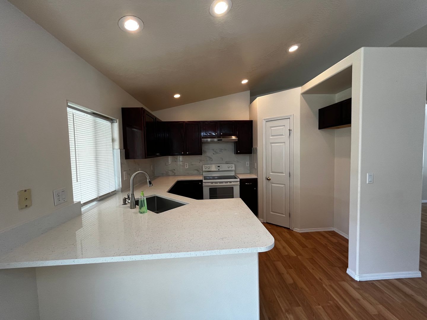 11283 Glen Ellyn – photo 4
