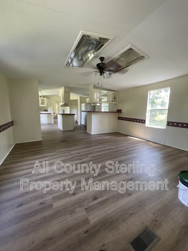 186 NW Gerson Lane – photo 2