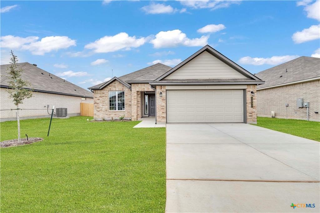 1237 Dowdy Dr – photo 2