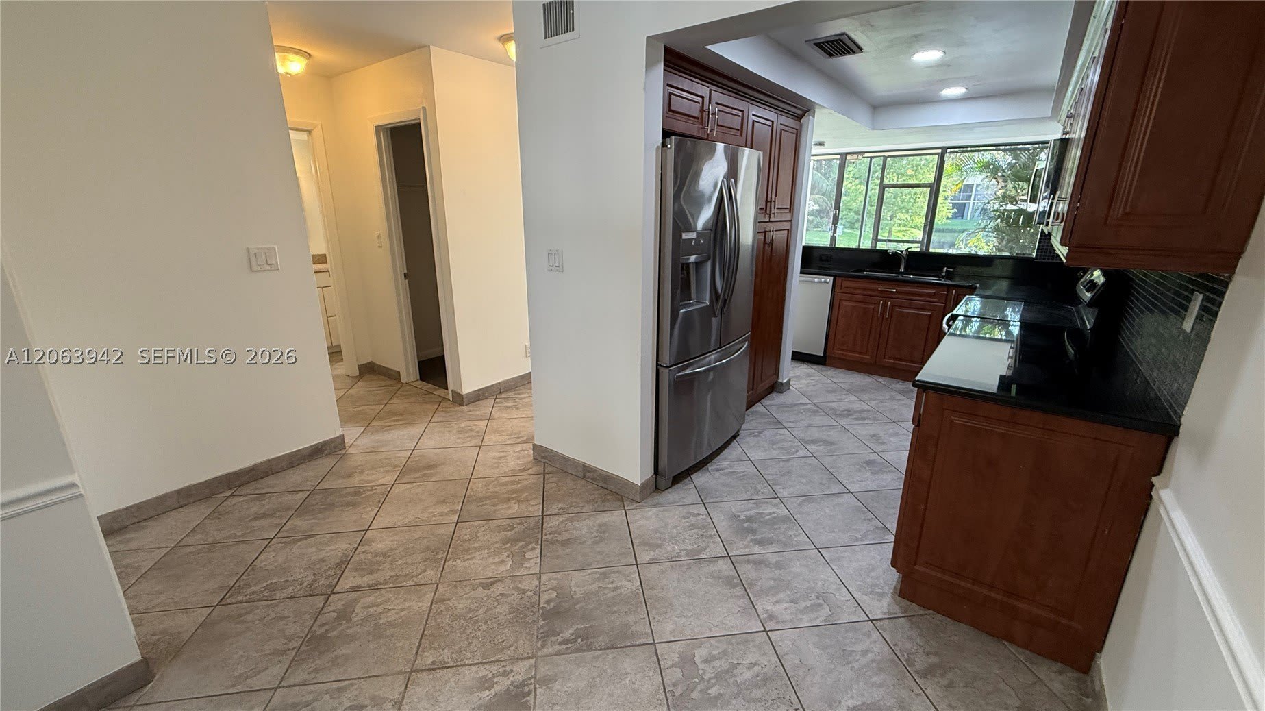 2961 SW 87th Ave – photo 4
