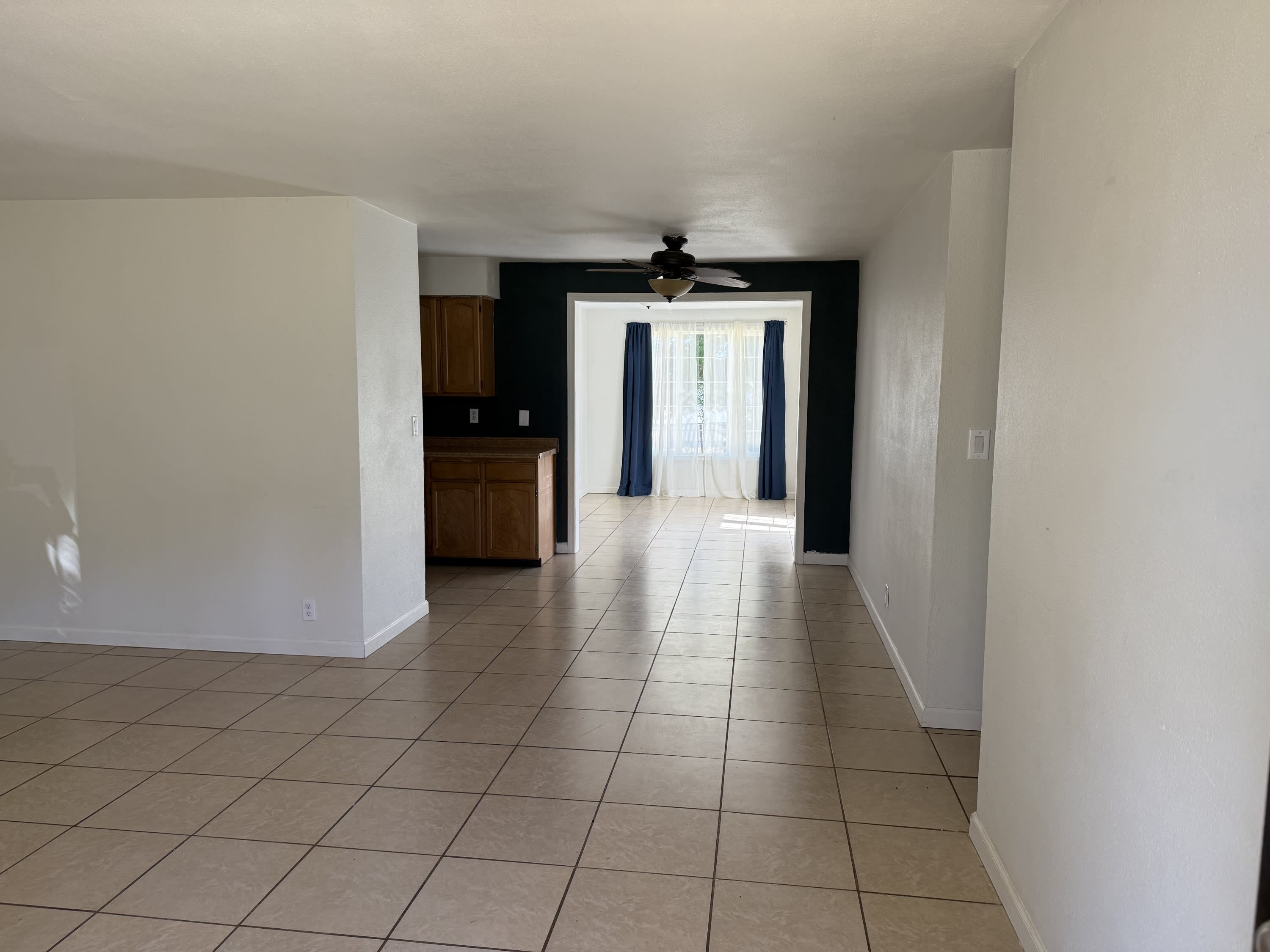 110 Northeast Isabell Avenue – photo 2