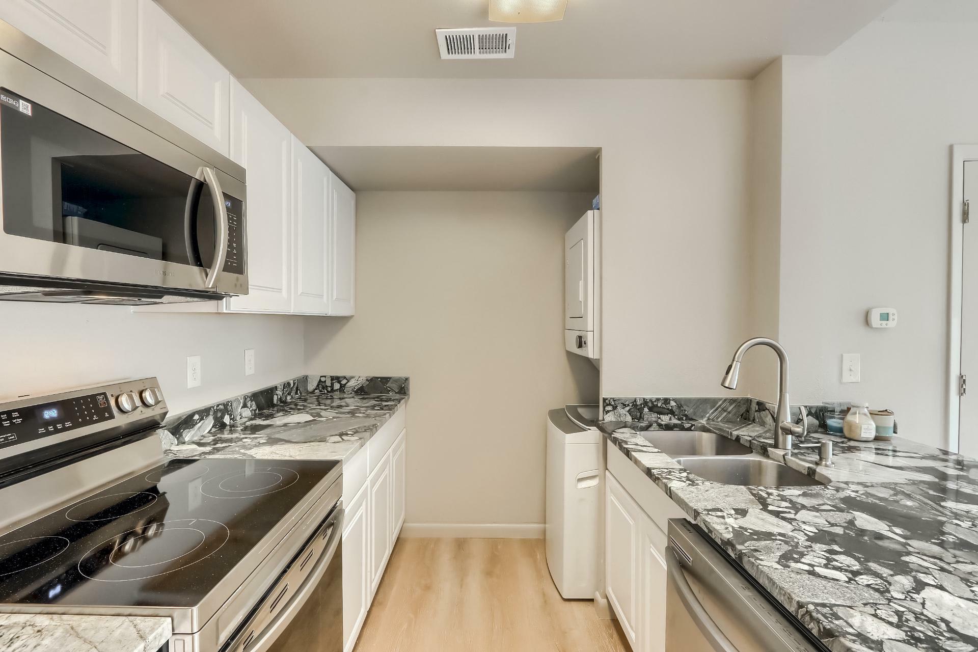 871 South Uravan Court – photo 2