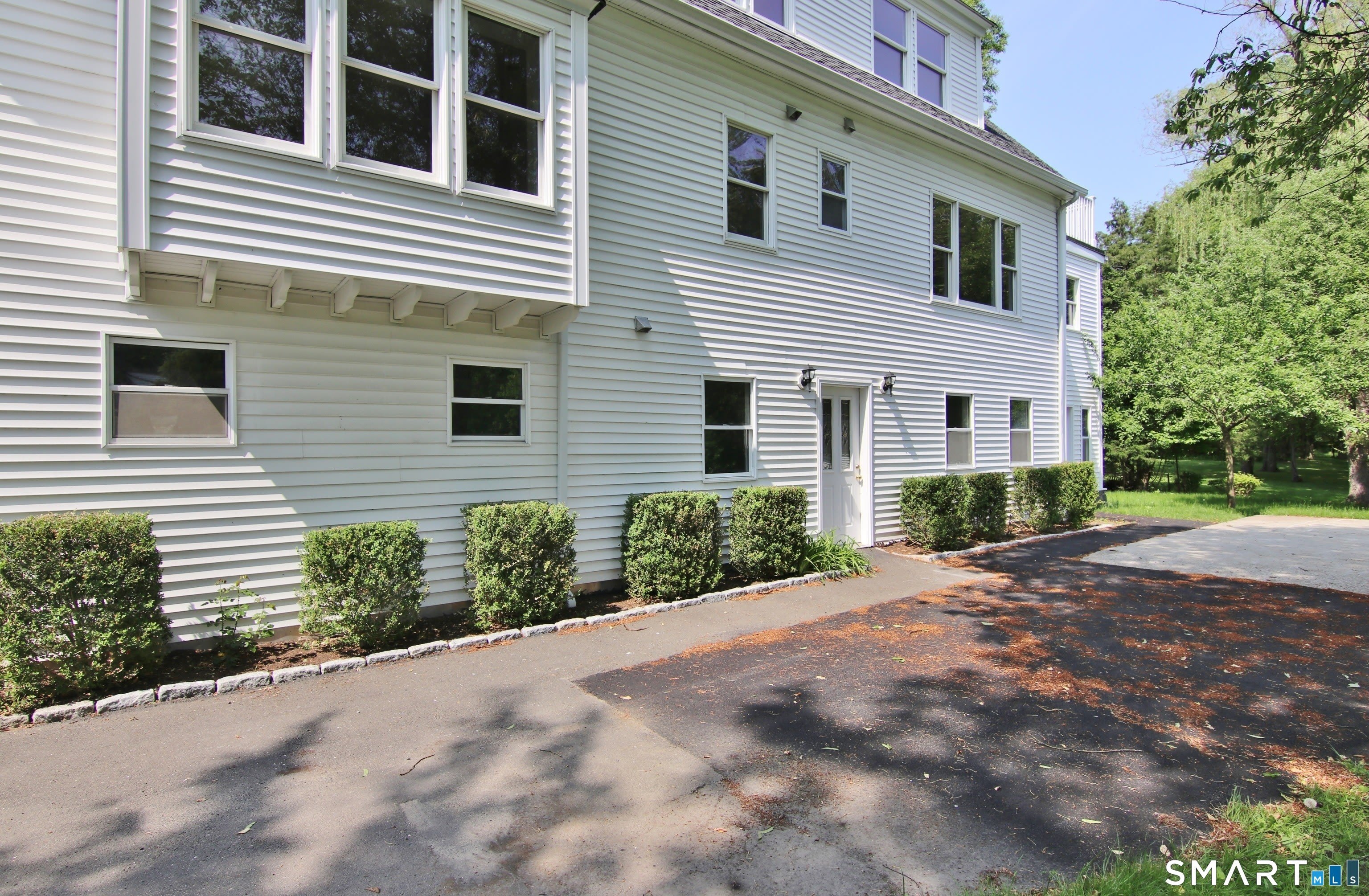 821 Long Ridge Road – photo 1