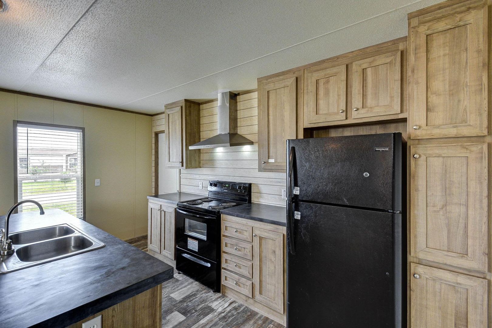 2245 Ben Blvd – photo 2