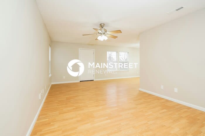 1146 Freemont Lane – photo 2