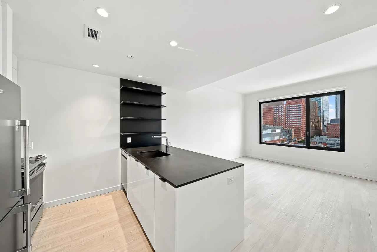 20 Chapel St Apt 9J – photo 2