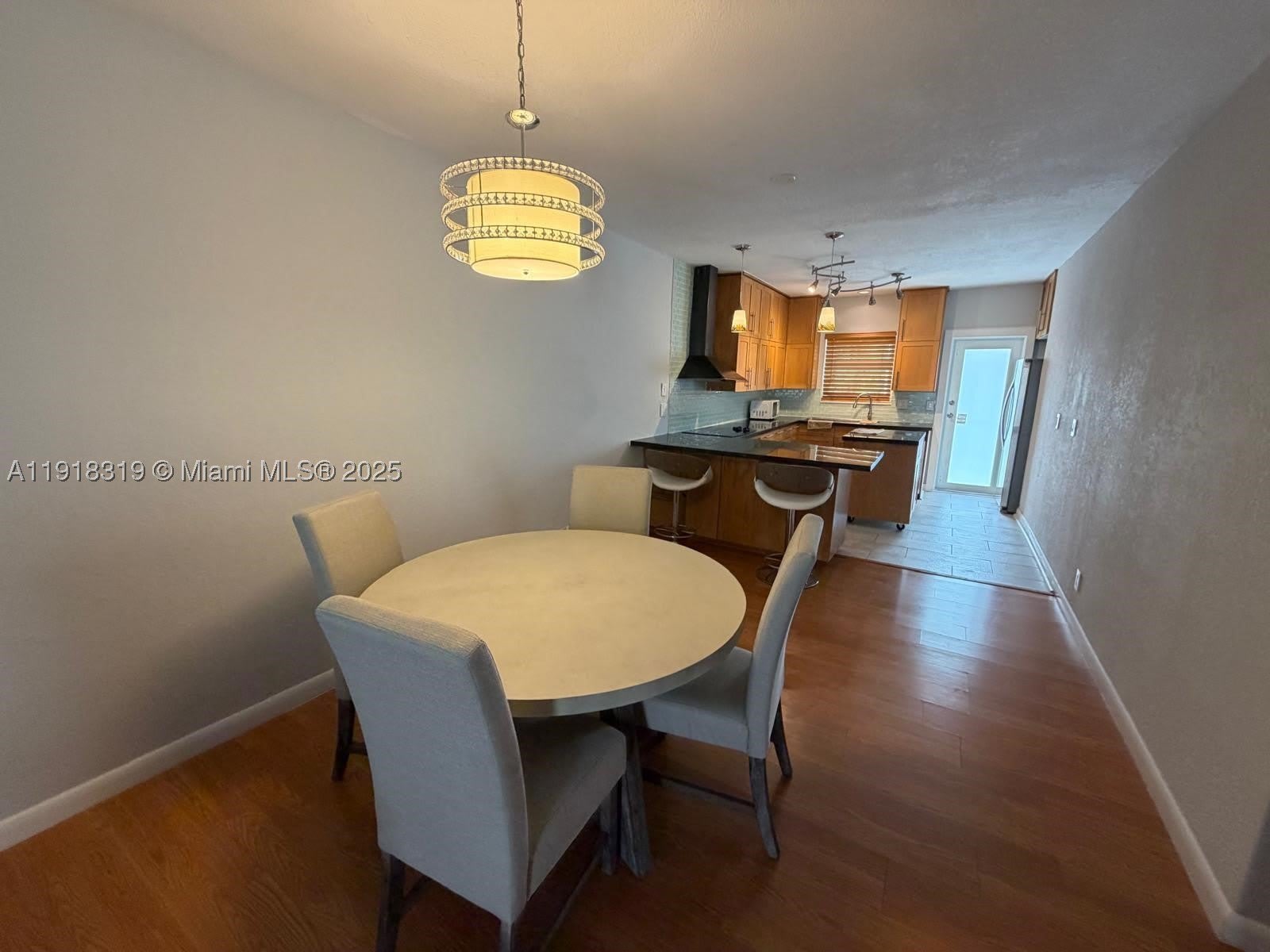 630 Layne Blvd – photo 4