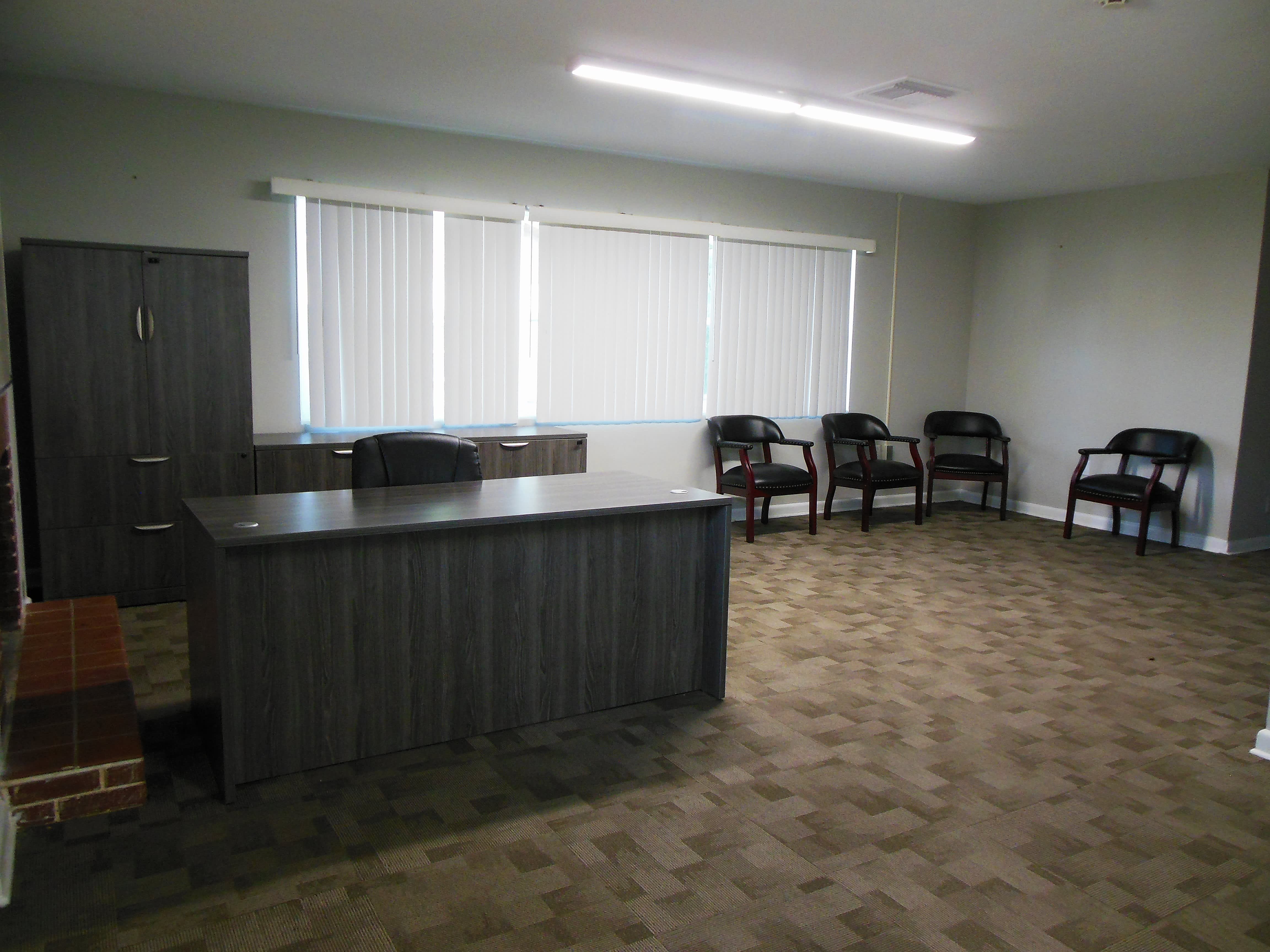500 S Dexter Ave – photo 4