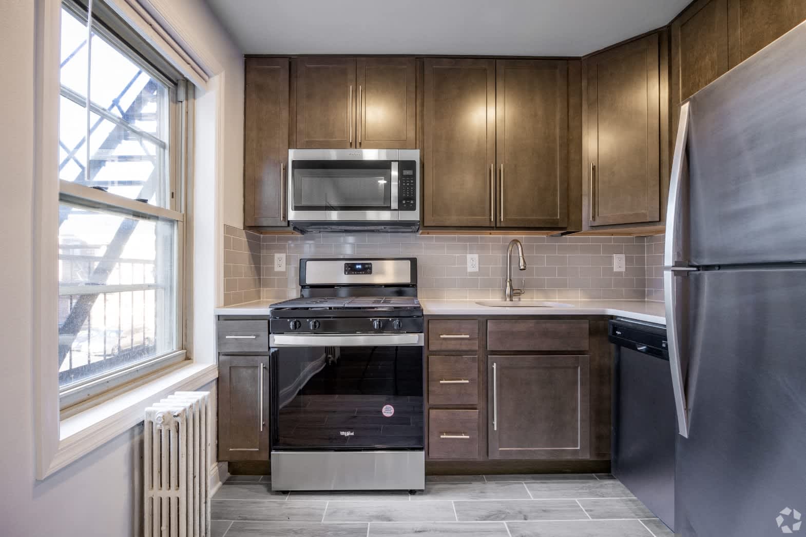 44 West 33Rd Street Apartments – photo 1