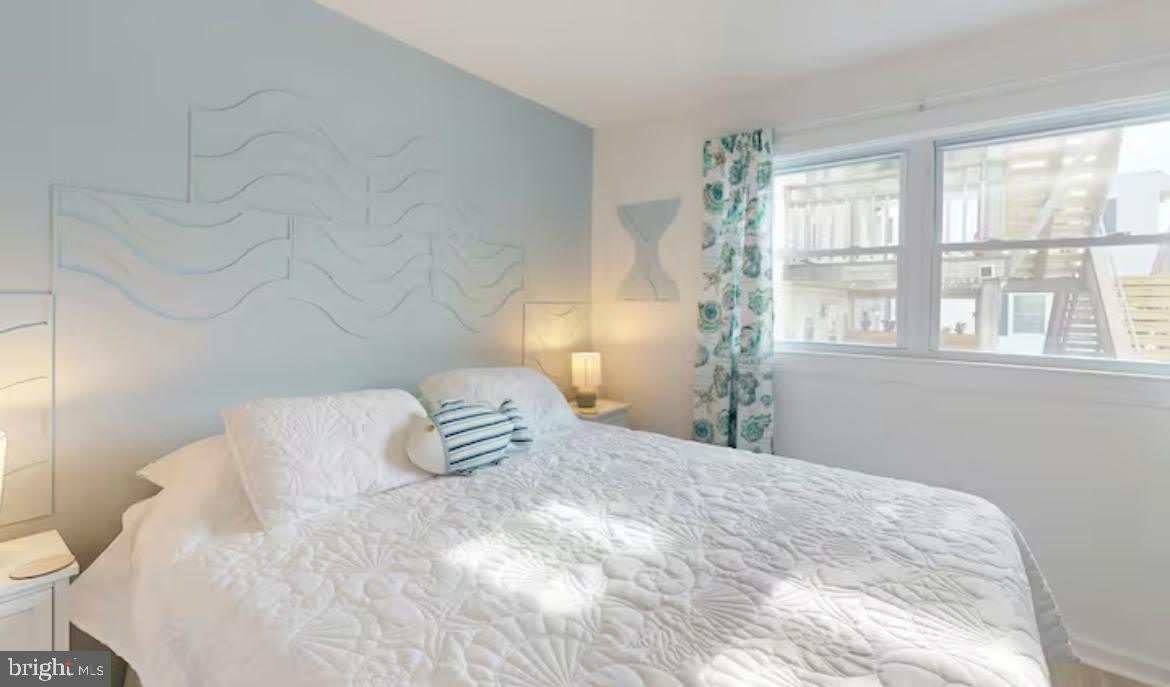 327 ROBIN DR #2 – photo 4