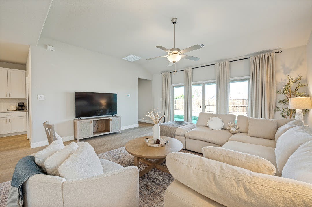 821 Buffalo Drive – photo 2